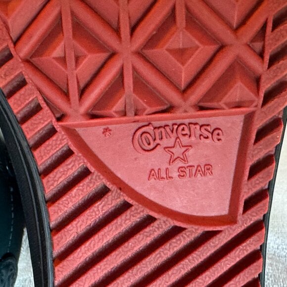 Converse Chuck Taylor All Star Street Mid Leather Sneakers Boys Size 3 Box Incl - Picture 9 of 16